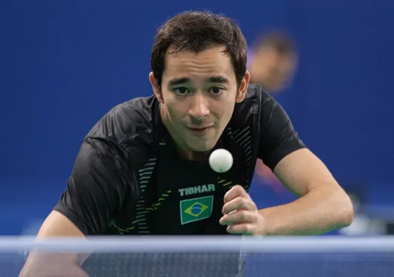 Hugo Calderano disputa semifinal do Star Contender de Doha neste domingo