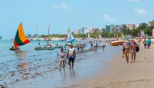 Turismo alagoano ainda não sente impacto do óleo