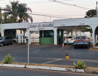 Moraes autoriza Jair Bolsonaro a sair da prisão domiciliar para dentista