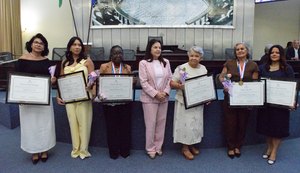 Parlamento homenageia mulheres de Pilar por contribuições à saúde, assistência social e empreendedorismo