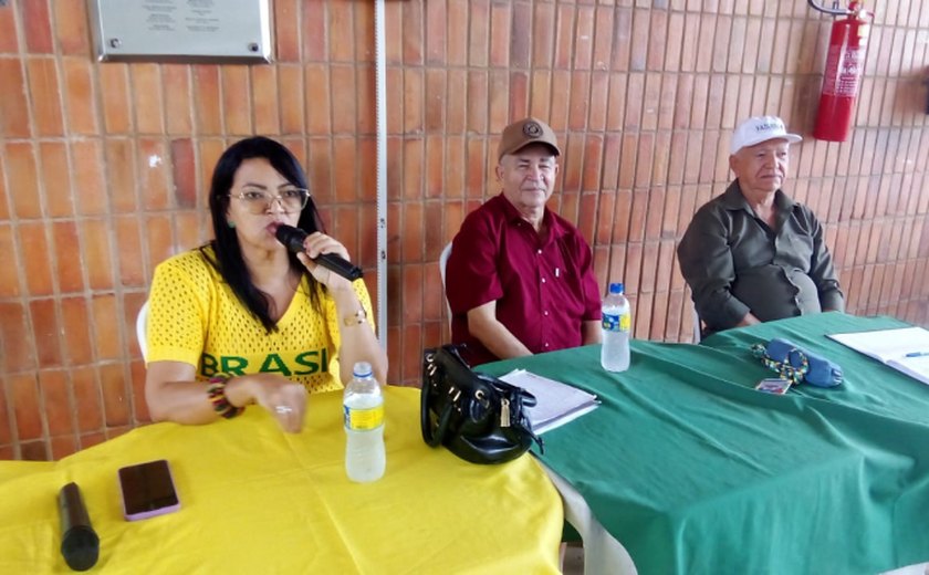 Assembleia avalia greve enquanto categoria acompanha negociações em Brasília