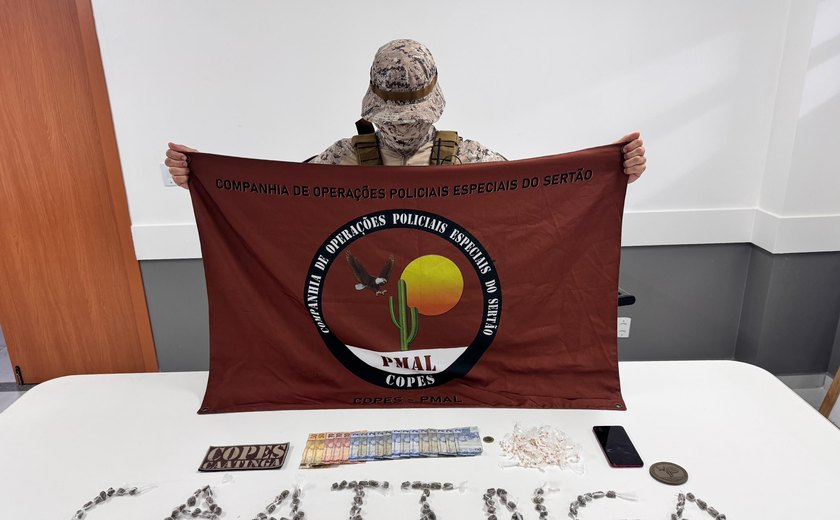 PM apreende arma, drogas e simulacro no interior de Alagoas