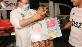 Moradores do Bonsucesso aplaudem caravana e lembram obras realizadas por Luciano