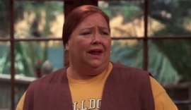 Atriz de 'Two and a Half Men' é internada após sofrer ataque cardíaco