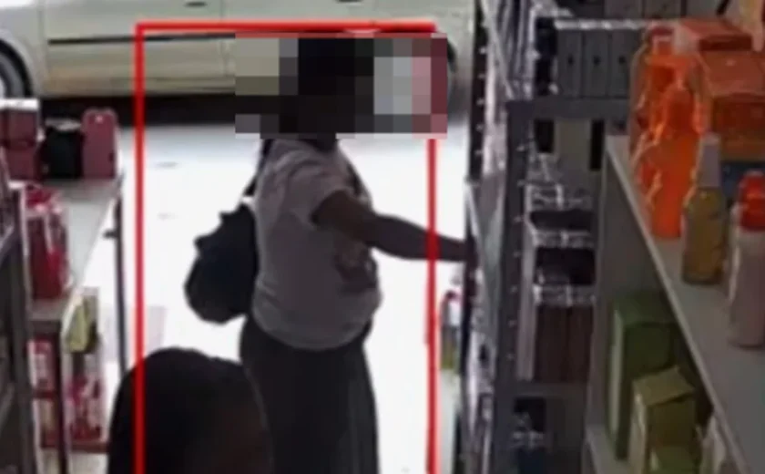 Câmera registra furto em loja de produtos de beleza de Arapiraca