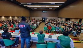 Maceió: assembleia define suspensão da greve na rede municipal de Educação