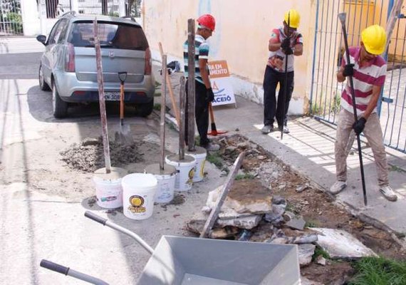 Infraestrutura inicia regularização das calçadas e acessibilidade no Centro de Maceió