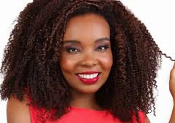 Thelma Assis conversa com estudantes do interior do Nordeste sobre a importância da educação para o desenvolvimento pessoal e profissional