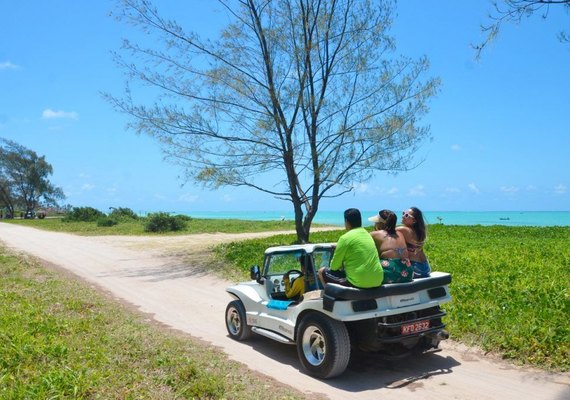 Japaratinga aprova lei para disciplinar serviço de buggy-turismo no município