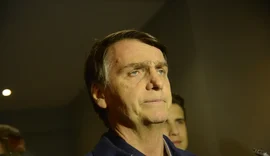 Defesa de Bolsonaro pede prisão domiciliar humanitária ao STF