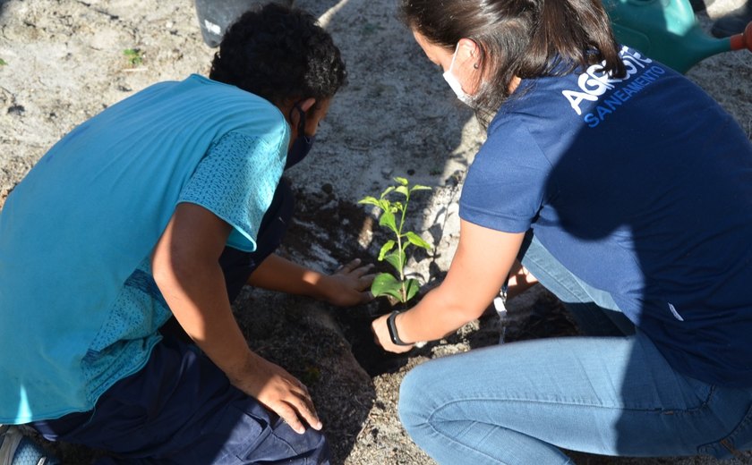 Projeto da Agreste Saneamento constrói viveiros em escolas públicas de AL