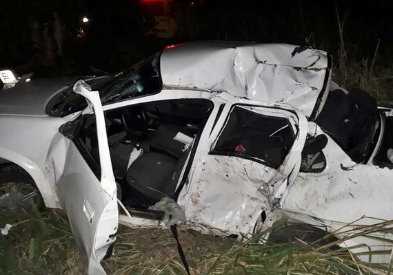 Duas pessoas morrem e uma fica ferida em acidente na AL-220