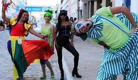 Mais de 30 mil pessoas já passaram pela Bienal do Livro