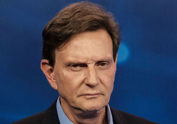 Crivella será multado se descumprir regra sobre uso da máquina pública