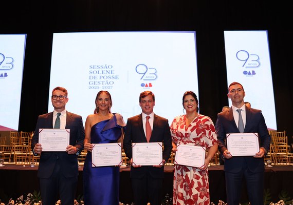 Vagner Paes toma posse para mais um triênio à frente da OAB/AL