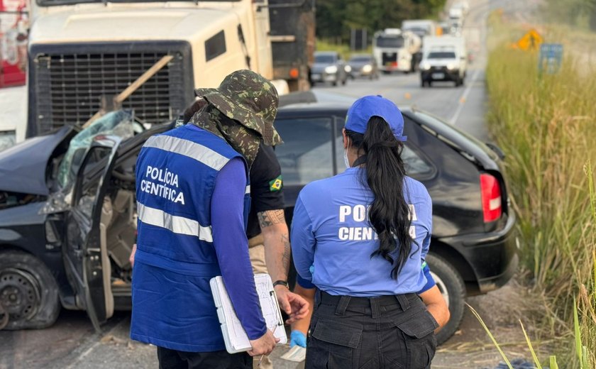 Colisão frontal deixa idoso morto na BR-101 em Pilar