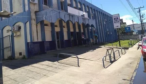 Mulher é presa suspeita de matar marido e dois filhos envenenados com chumbinho na BA