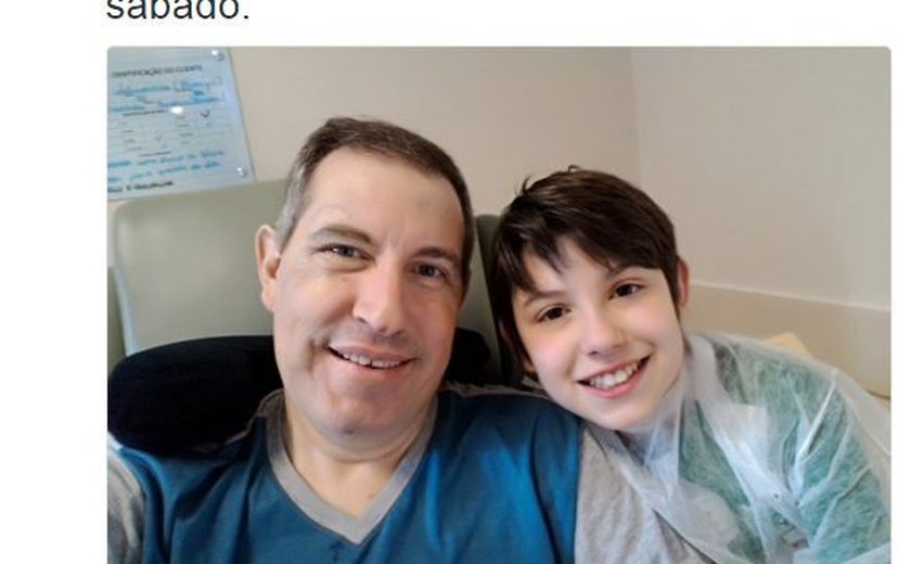 Jornalista Rafael Henzel recebe visita especial do filho e posta foto