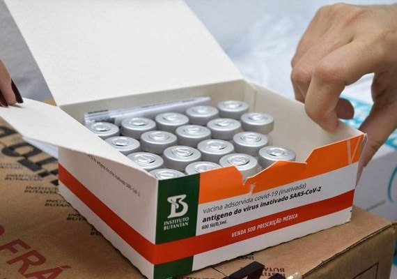 Sesau distribuiu mais de 22 mil doses de vacinas para aplicação da 2ª dose da Coronavac