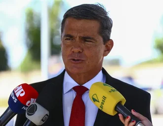 Exército diz ao STF que general pode receber visita íntima na prisão