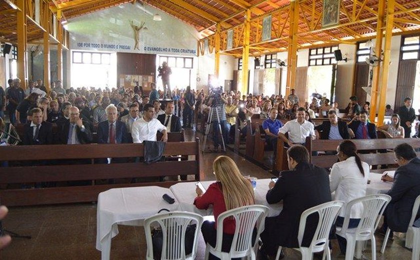 Documento com cobrança de moradores do Pinheiro será levado por vereadores às autoridades