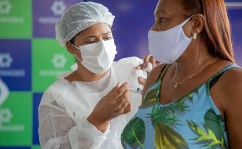 Centro de Maceió ganha ponto de vacinação durante o mês de janeiro