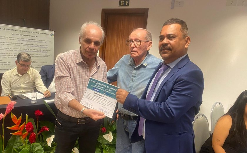 Economistas alagoanos homenageiam presidente da JORGRAF com título de Empresário do Ano em Alagoas