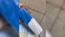 Criança perde parte do dedo depois de colega fechar a mão dele na porta em escola, diz família