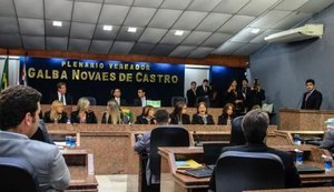 Juiz anula aumento salarial de vereadores de Maceió