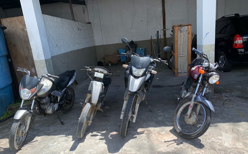 Polícia Civil autua dois homens presos por adulteração e receptação de motos furtadas