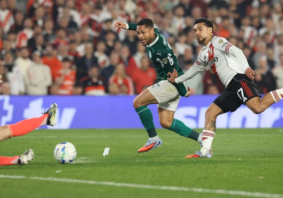 Palmeiras derrota o River Plate no Monumental de Núñez