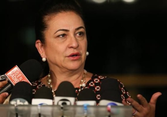 PMDB expulsa senadora Kátia Abreu