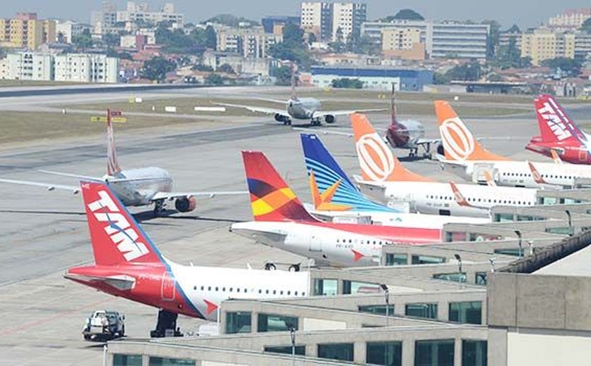 Governo vai liberar controle de empresas aéreas brasileiras por estrangeiros
