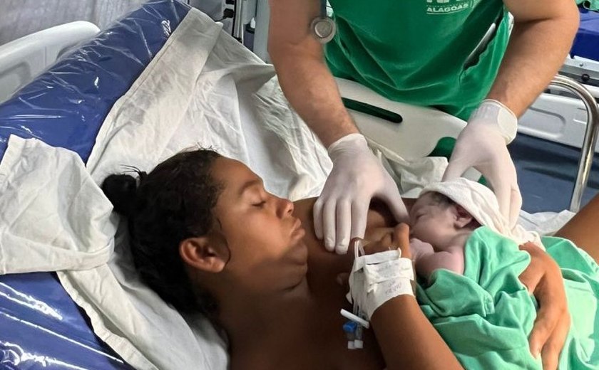 Primeiro bebê de 2024 da Rede Pública Estadual nasce em Delmiro Gouveia