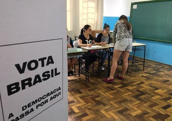 Moradores de seis cidades do Rio Grande do Sul têm novos prefeitos eleitos