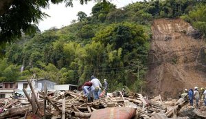 Deslizamento de terra deixa ao menos 14 mortos na Colômbia