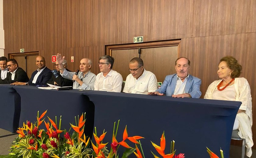 Dia do Economista em AL é marcado por homenagens e palestra sobre Inovação