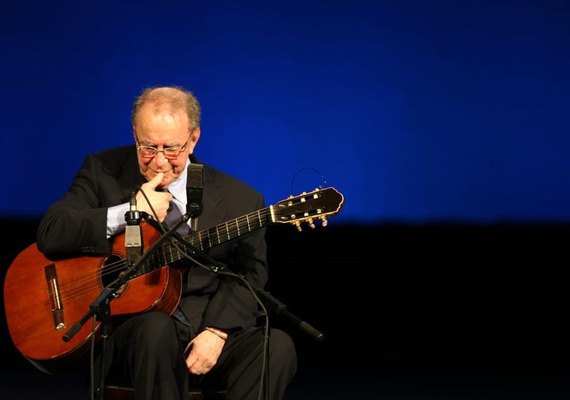 Corpo de João Gilberto será velado no Theatro Municipal do Rio nesta segunda (8)