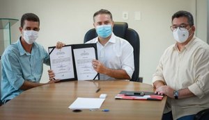 Governador Renan Filho e secretário autorizam construção de escola em Pariconha