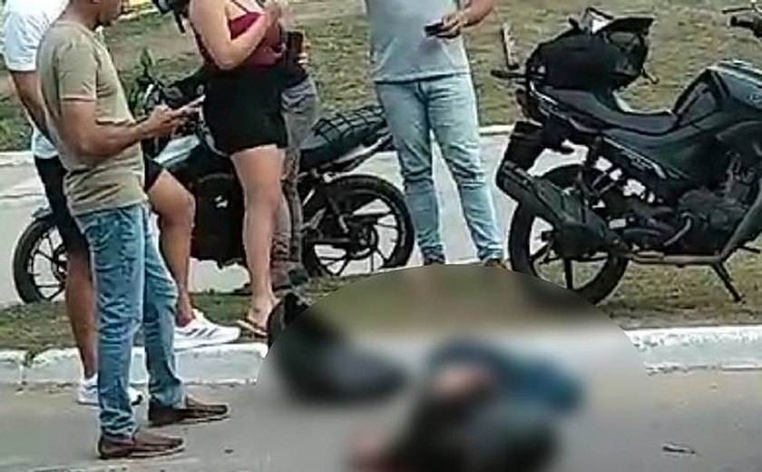Motociclista cai de veículo, é atropelado por caminhão e morre no Antares