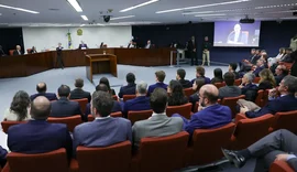 Saiba como foi o 1º dia do julgamento de Bolsonaro e mais sete réus
