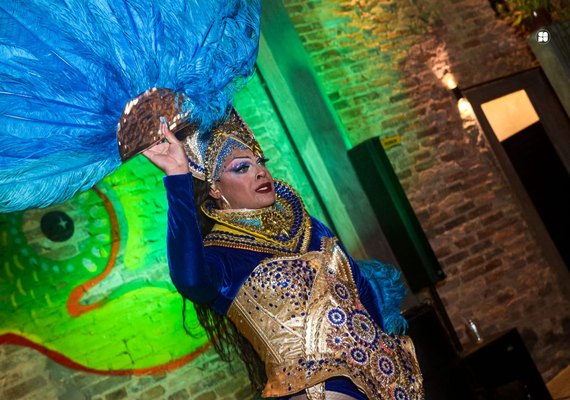 Drag Dinner Alagoas promove edição especial de humor com o tema 'Novelas' em Maceió