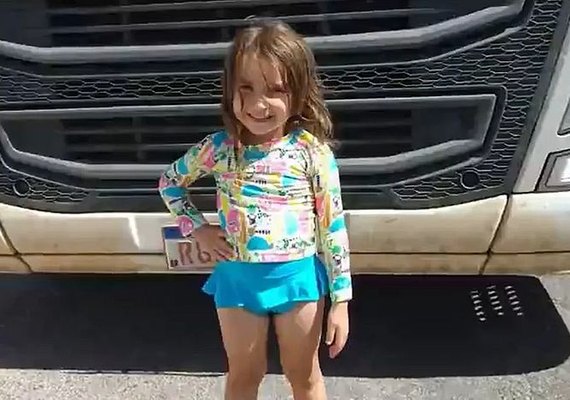Corpo de filha de alagoano que estava desaparecida após acidente na BR-242 é encontrado carbonizado