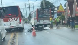 Motociclista morta em acidente na Serraria foi atropelada após cair durante manobra