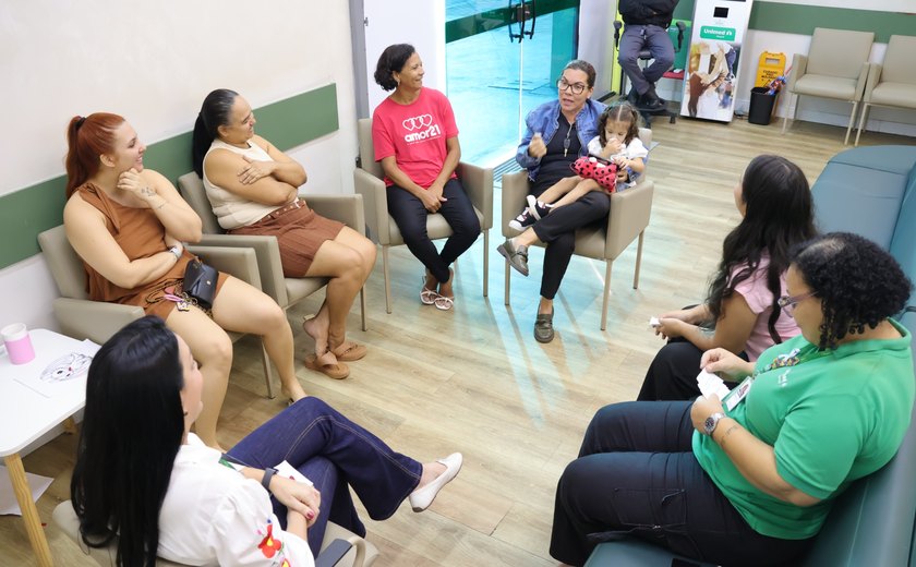 Roda de conversa sobre maternidade atípica emociona mães nos Espaços Teu da Unimed Maceió