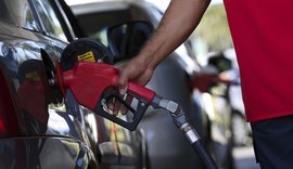 Litro da gasolina sobe R$ 0,15 nas refinarias da Petrobras