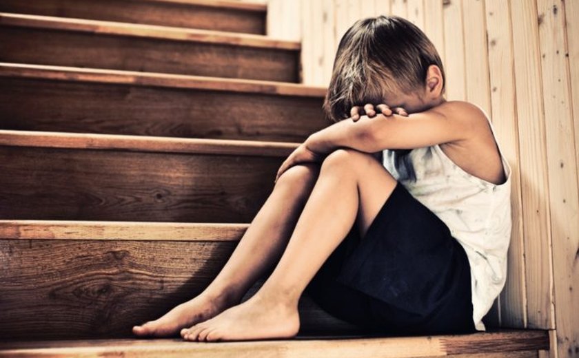 Crianças em situação de abandono são resgatadas de apartamento no Benedito Bentes e levadas a abrigo