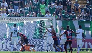 Atlético Goianiense vira para cima da Chapecoense e vence na Arena Condá