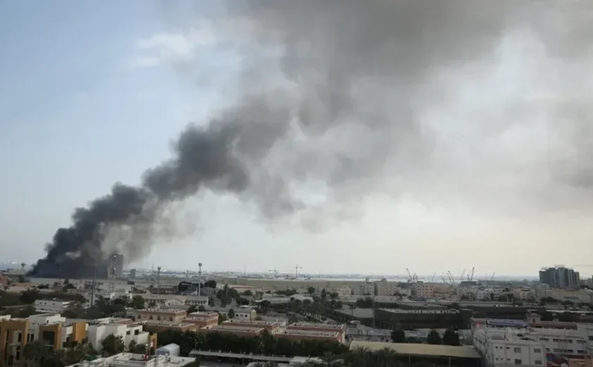 Irã afirma ter atacado com mísseis base dos EUA na Arábia Saudita