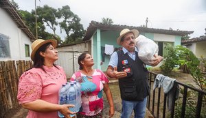 Prefeito intensifica ações de auxílio às famílias atingidas pelas fortes chuvas em Rio Largo